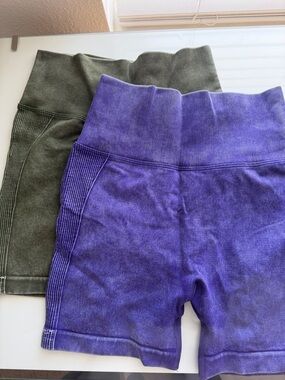 High-Waist Seamless Biker Shorts Duo - Olive & Violet